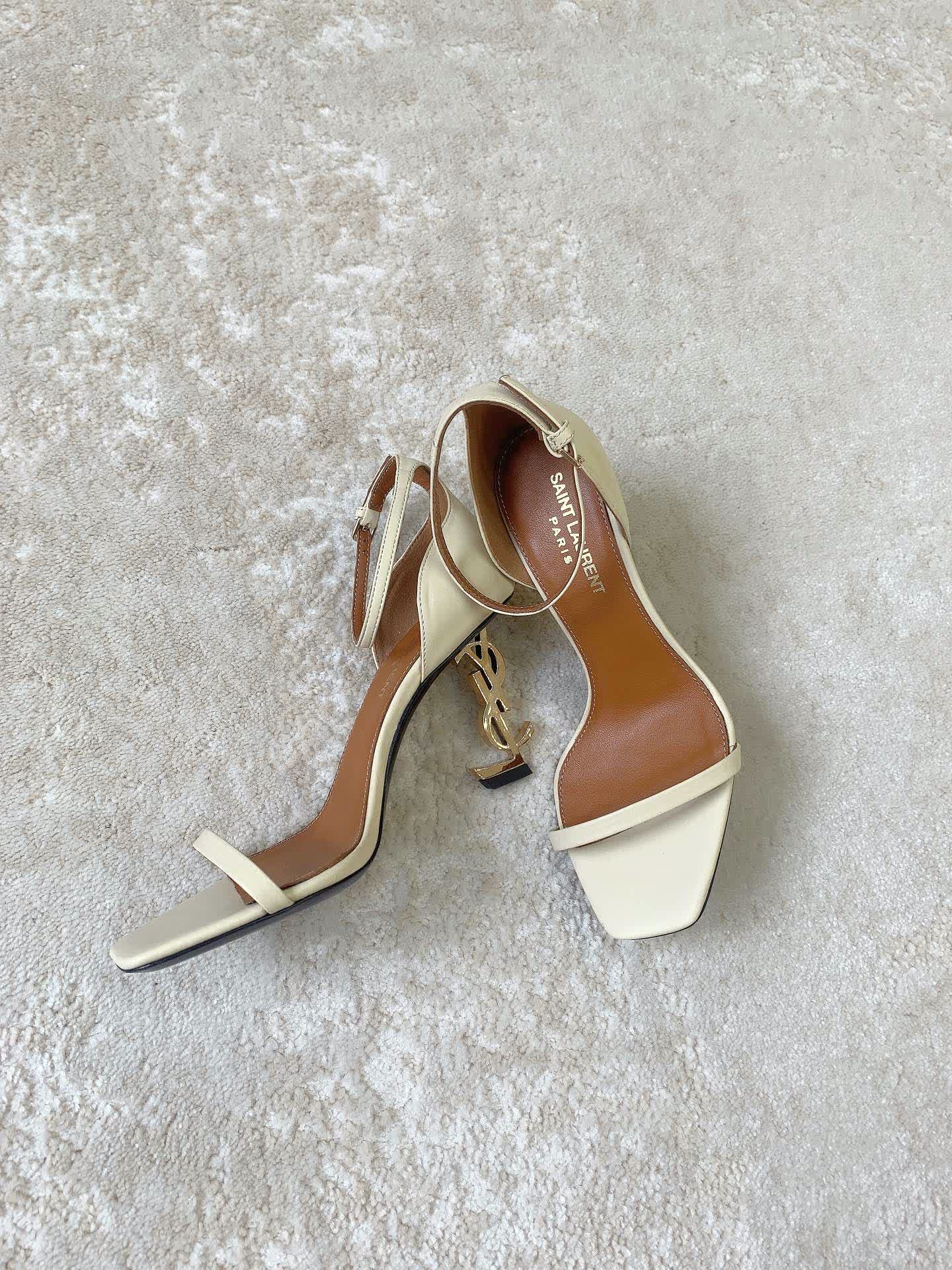 Iconic Sandals / 8.5 cm heel / 10 colors