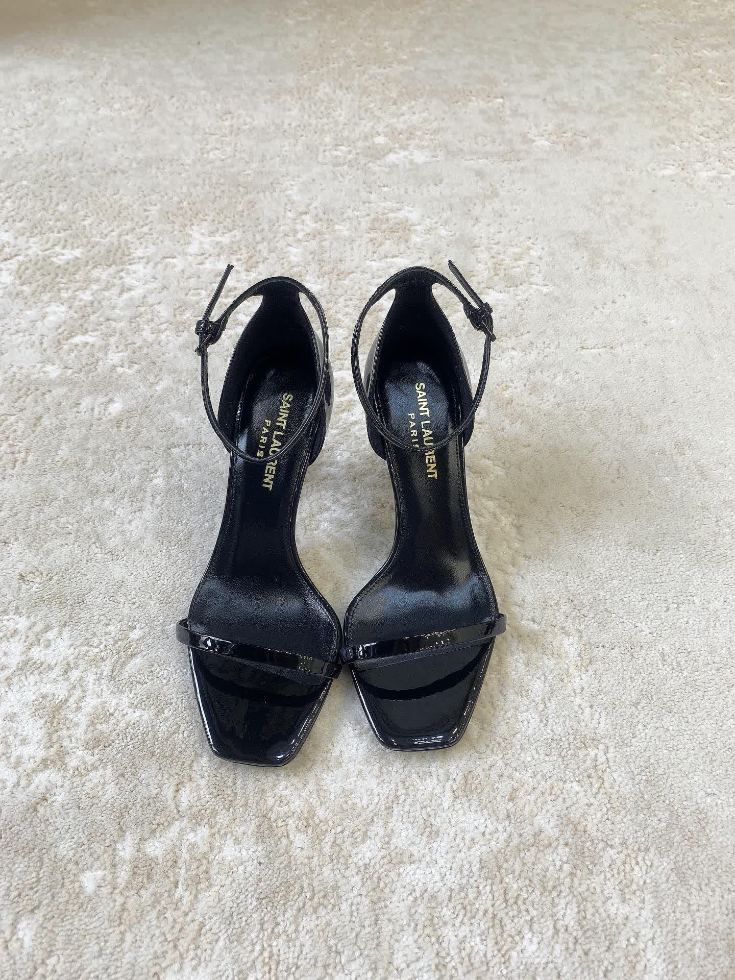 Iconic Sandals / 8.5 cm heel / 10 colors