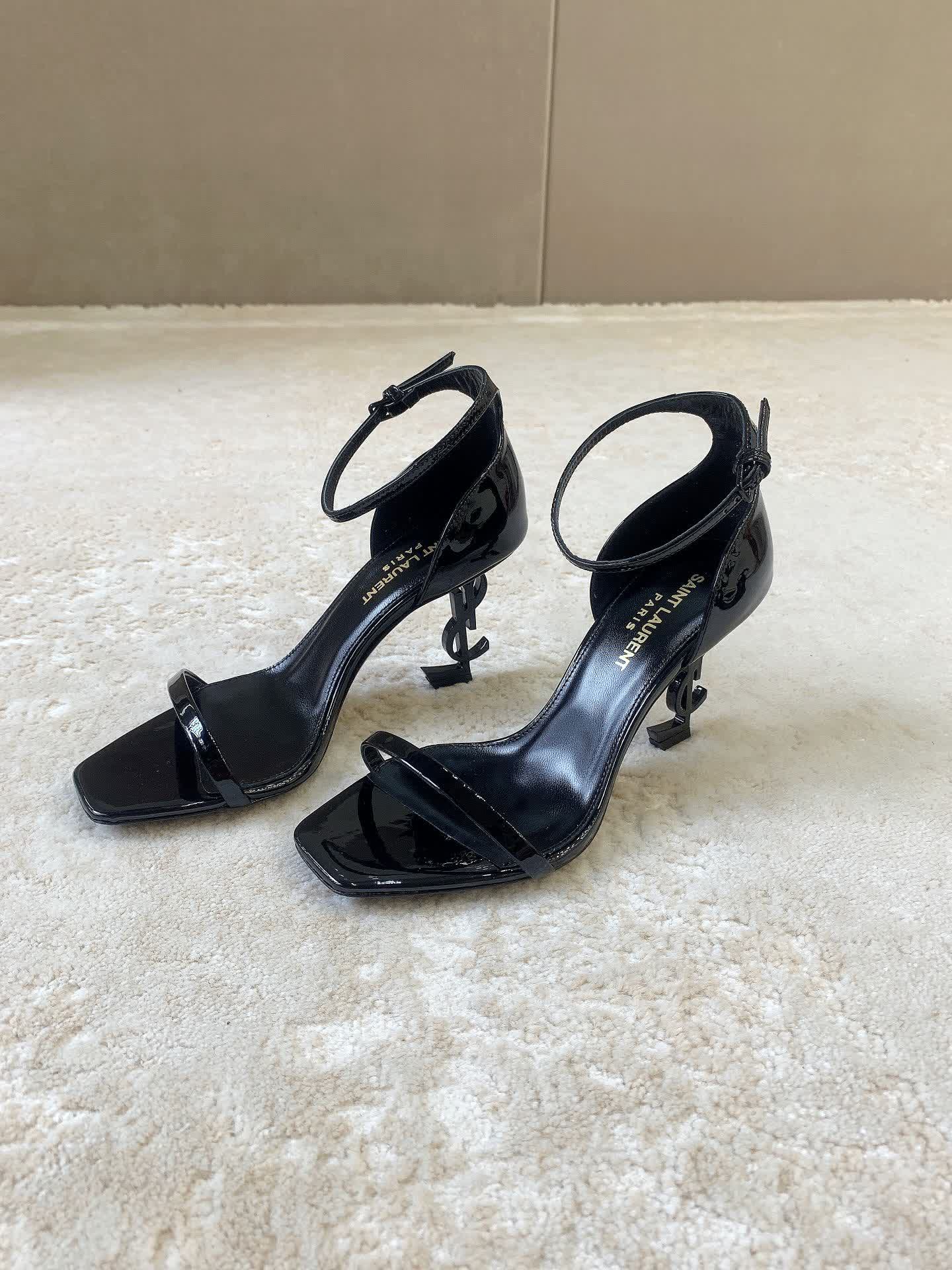 Iconic Sandals / 8.5 cm heel / 10 colors