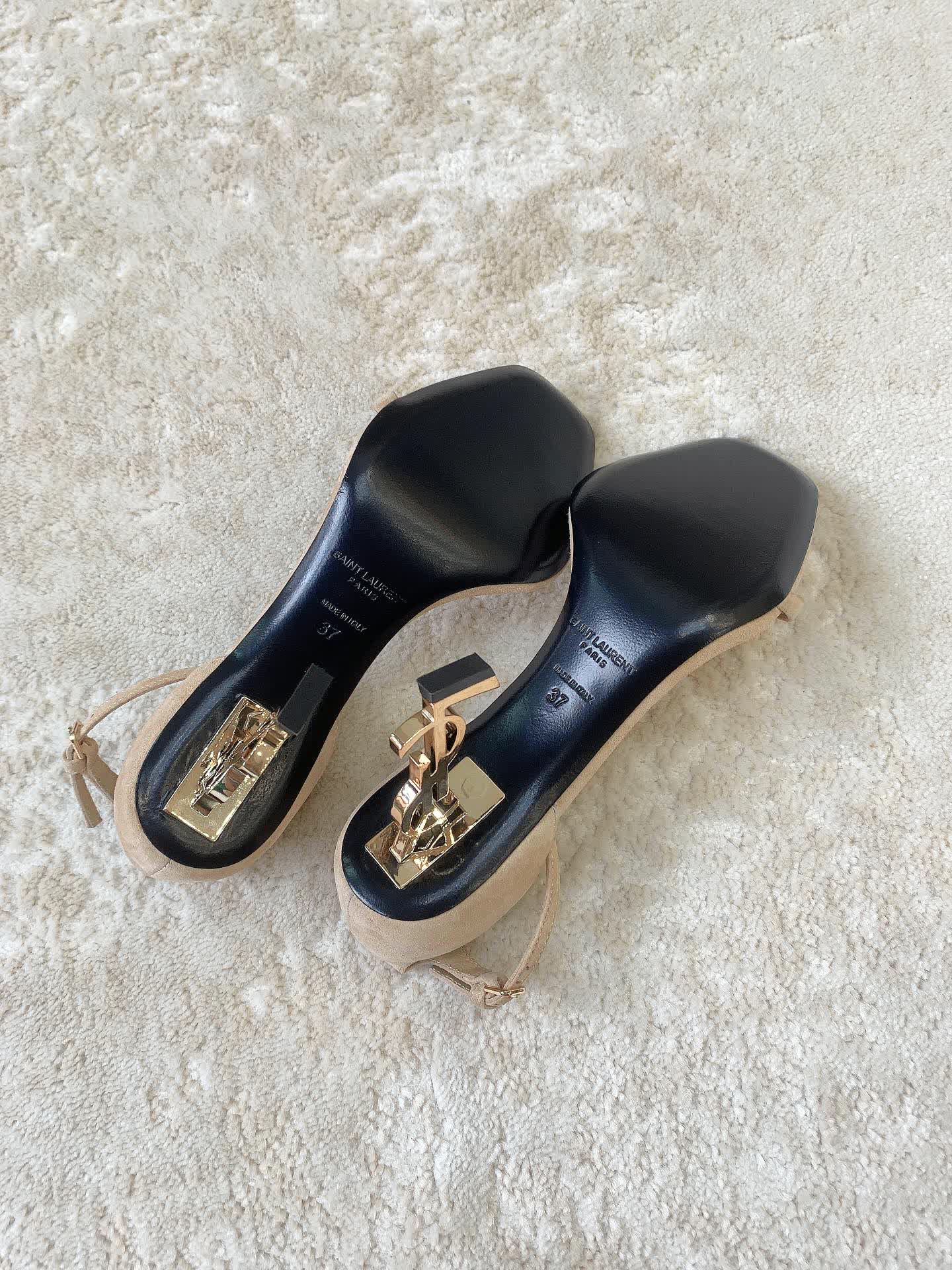 Iconic Sandals / 8.5 cm heel / 10 colors
