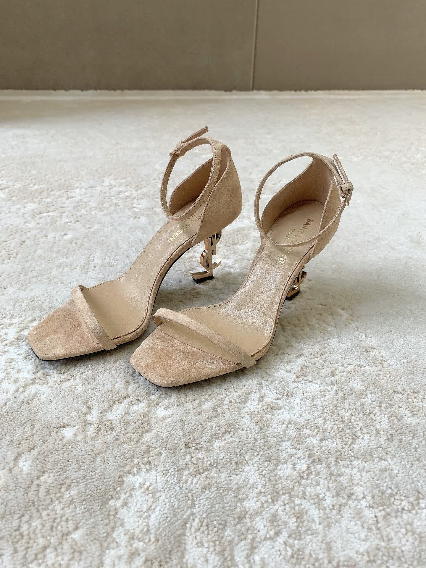 Iconic Sandals / 8.5 cm heel / 10 colors