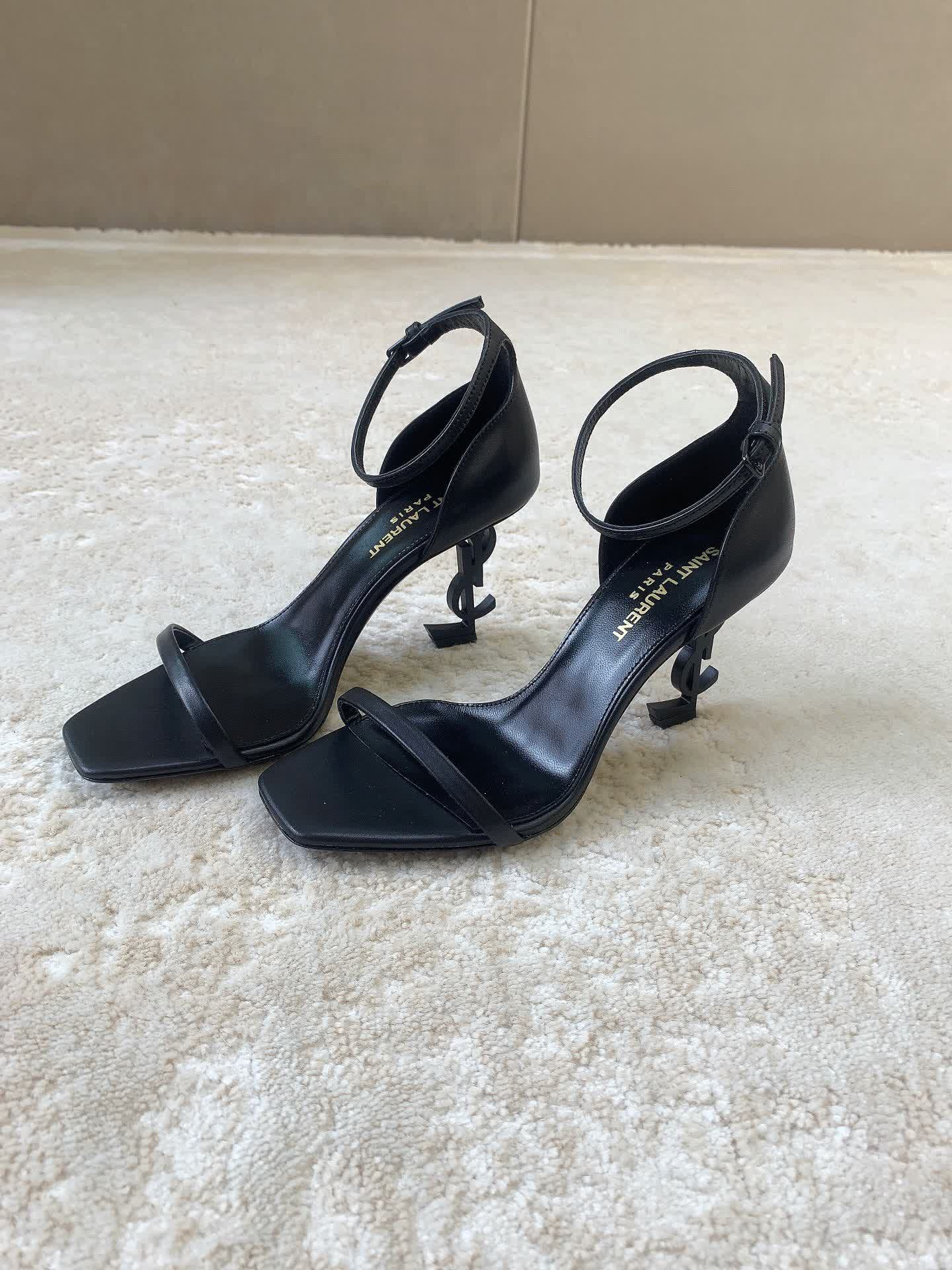 Iconic Sandals / 8.5 cm heel / 10 colors
