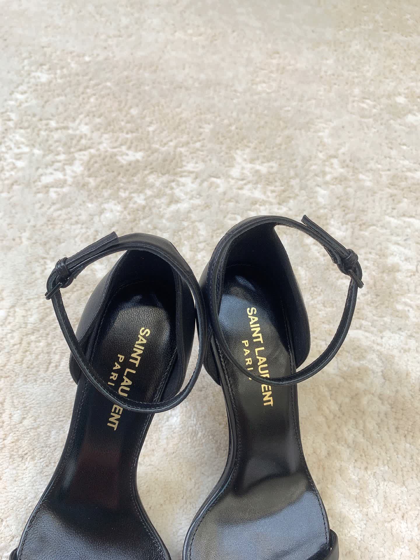 Iconic Sandals / 8.5 cm heel / 10 colors