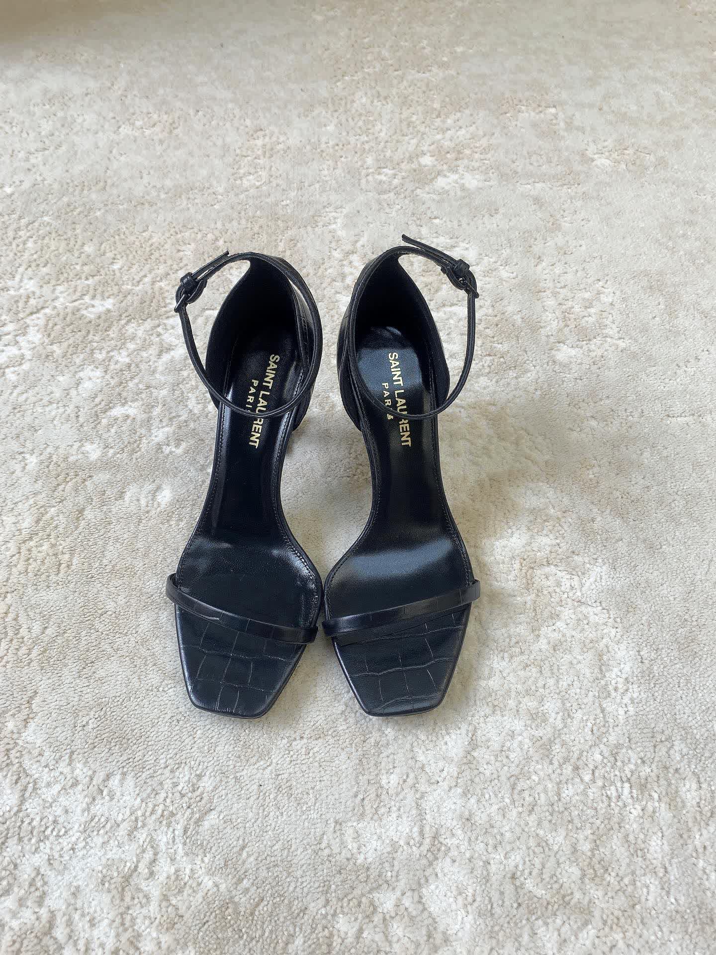 Iconic Sandals / 8.5 cm heel / 10 colors