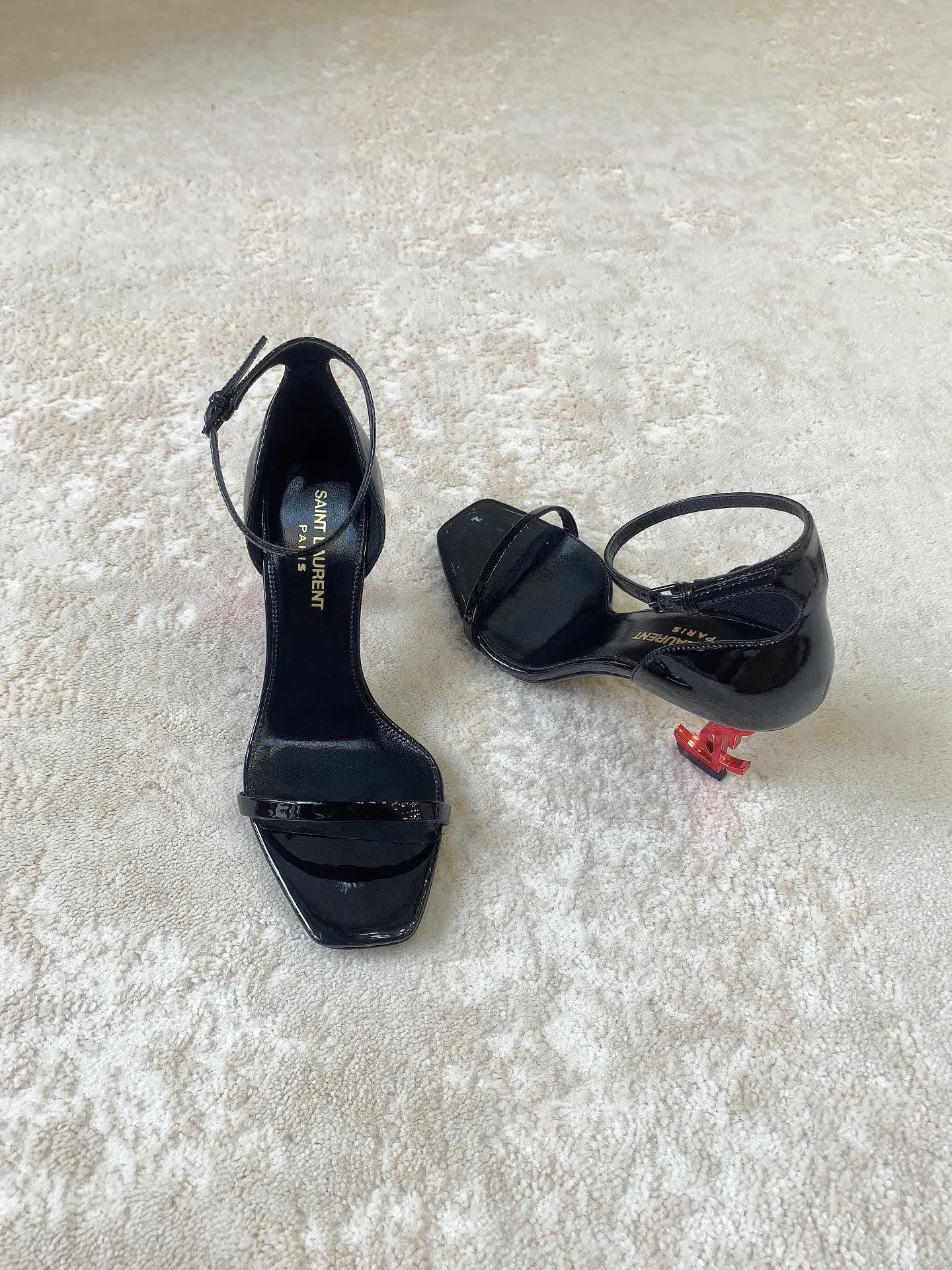 Iconic Sandals / 8.5 cm heel / 10 colors